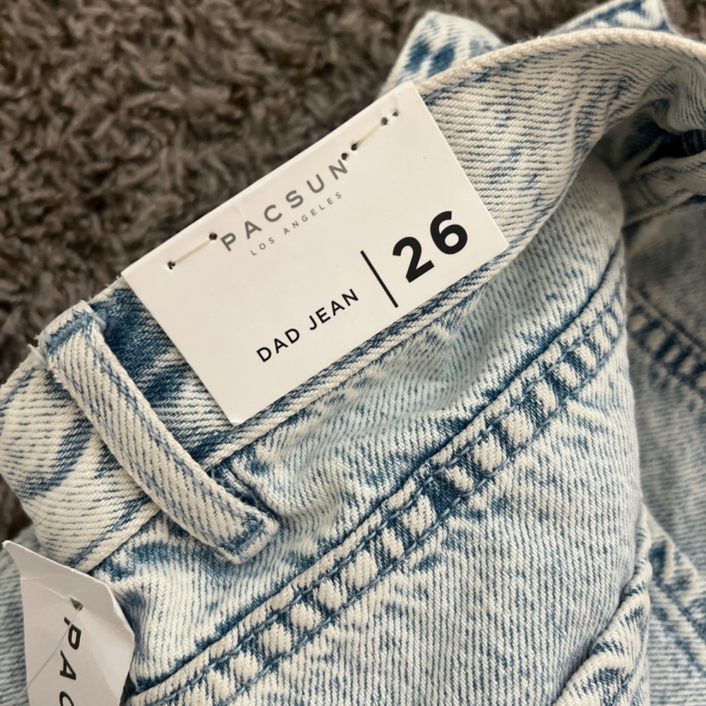 Brand new, never worn. Selling because they are to big on me